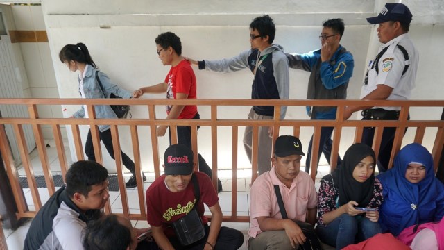 Sejumlah tunanetra dari Himpunan Disabilitas Netra Indonesia saat berkunjung ke kantor Kementerian Sosial, Jakarta Pusat, Senin (4/3). Foto: Irfan Adi Saputra/kumparan