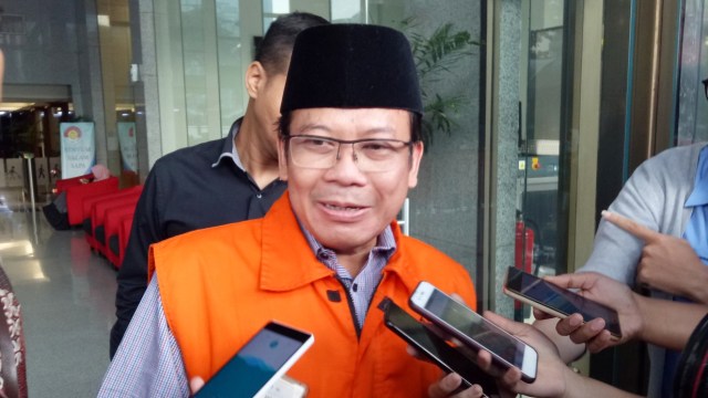 Wakil Ketua DPR Taufik Kurniawan usai diperiksa KPK. Foto: Aprilandika Pratama/kumparan