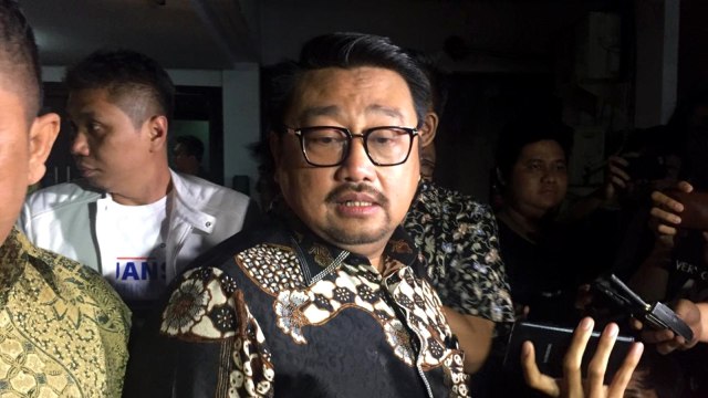 Wasekjen Demokrat, Rachland Nashidik, di Bareskrim Dirtipid IV Narkoba, Cawang. Foto: Ricky Febrian/kumparan