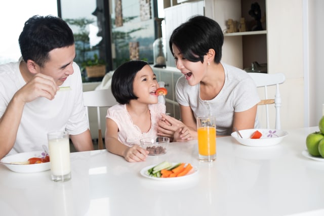 com-Makan makanan sehat dan bergizi Foto: Shutterstock