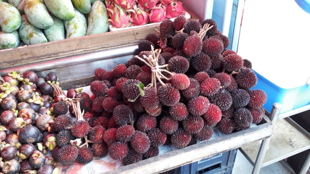 Buah-buahan di Malaysia Foto: Azalia Amadea/ kumparan