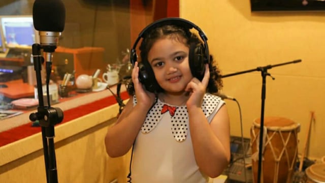 Amora, anak pertama Krisdayanti. Foto: (Instagram/ariannhaamora.lemos)