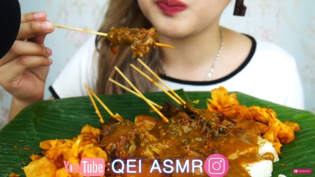 Cuplikan video ASMR di channel Youtube Qei ASMR | Photo from channel Qei ASMR on Youtube
