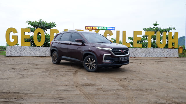 Test drive Wuling Almaz di Geopark Ciletuh Foto: Aditya Pratama Niagara/kumparanOTO