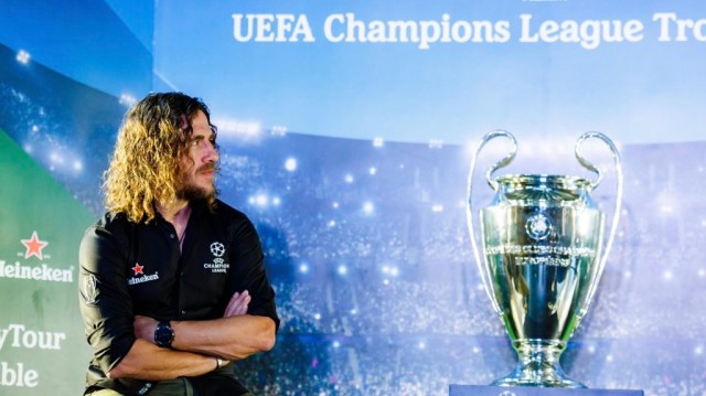 Carles Puyol dalam acara UEFA Champions League Trophy Tour di Jakarta. Foto: Dok. UEFA