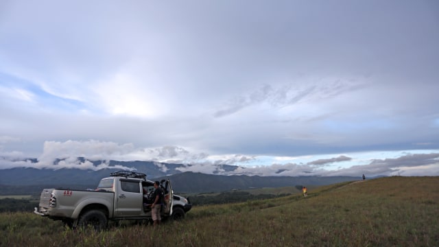 Bukit Sontiri di Distrik Kebar, Tambrauw, Papua Barat, salah satu objek wisata yang dapat dikunjungi wisatawan. Foto: Aria Sankhyaadi/kumparan