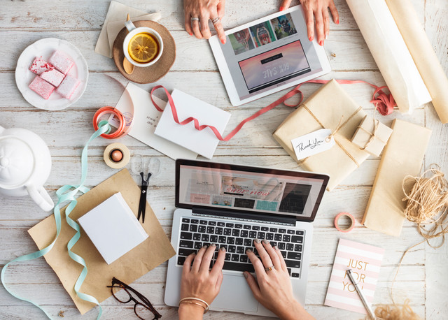 Hobi ternyata bisa menjadi peluang bisnis yang menjanjikan! - Photo Credit: Pexels
