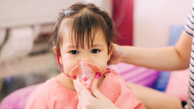 Tidak Semua Batuk Perlu Terapi Uap, Ini Penjelasan Dokter Anak! Foto: Shutter Stock