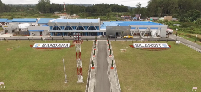 Bandara Silangit - https://www.angkasapura2.co.id/id/informasi/siaran-pers-detail/bandara-internasional-silangit-dilengkapi-fasilitas-berbasis-digital-1309