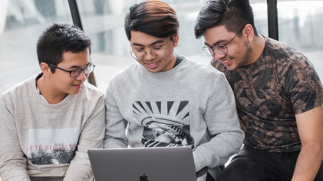 Siswa yang bergabung dalam Apple Developer Academy. Foto: Apple