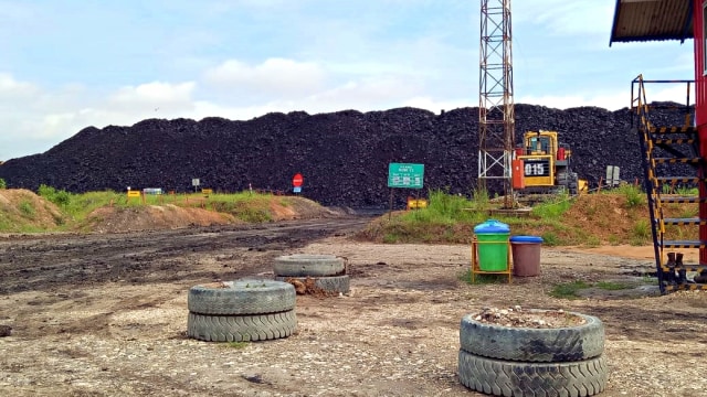 Suasana di area tambang batu bara Adaro, Kalimantan Selatan. Foto: Michael Agustinus/kumparan
