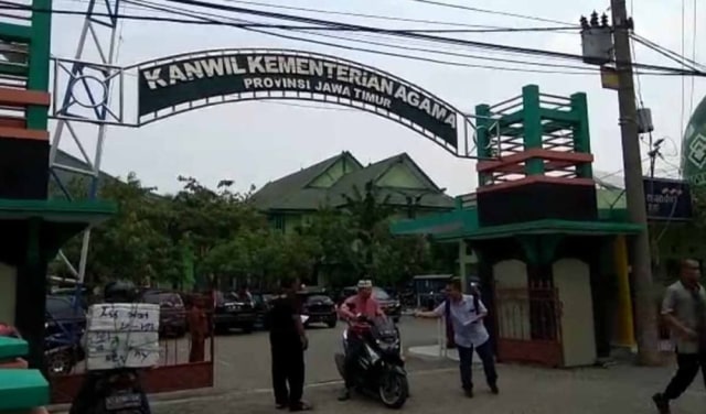 Suasana Kantor Kemenag Jatim di Jalan Juanda, Sidoarjo Foto: dok Jatimnow