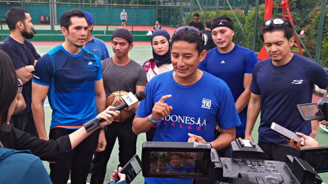 Cawapres nomor urut 02, Sandiaga Uno saat ditemui awak media di Gor Bulungan. Foto: Paulina Herasmaranindar/kumparan
