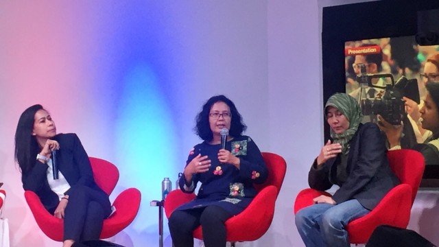 (kiri ke kanan) Hanna Farhana Fauzie, Maria Rita Hasugian, dan Adek Berry. Foto: Avissa Harness/kumparan