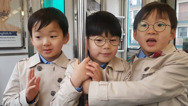 Song Triplets: Minguk (kiri), Manse (tengah), Daehan (kanan). Foto: Instagram/@songilkook
