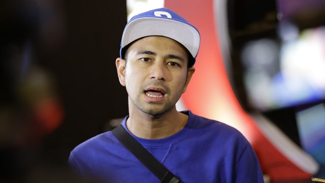 Artis Raffi Ahmad saat hadir di konferensi pers Dahsyat Award di kawasan Kebon Jeruk, Jakarta, Senin (18/3). Foto: Ronny