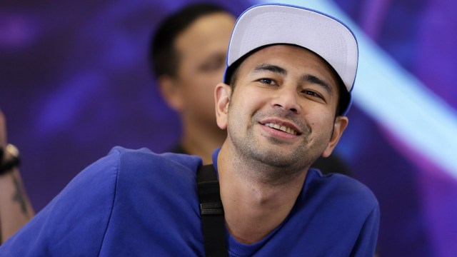 Artis Raffi Ahmad saat hadir di konferensi pers Dahsyat Award di kawasan Kebon Jeruk, Jakarta, Senin (18/3). Foto: Ronny