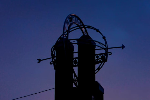 Tugu Khatulistiwa di Kota Pontianak. Foto: Diah Nadiva