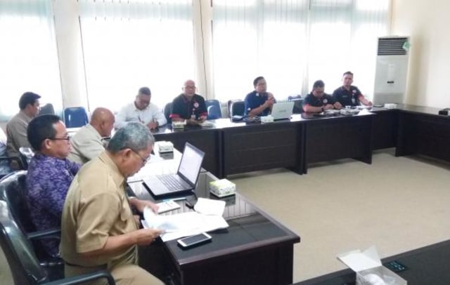 Acara FGD pembahasan Raperda Televisi Kabel di Ruang Bapemperda DPRD Provinsi Bangka Belitung, Selasa (19/3/2019). (foto:ist)