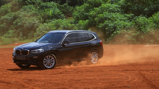 BMW X3 sDrive20i Foto: Aditia Noviansyah/kumparan