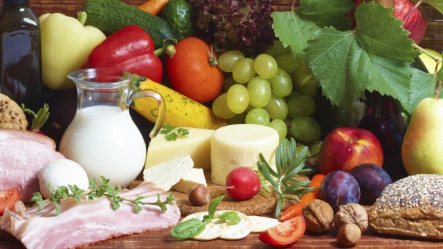 Ilustrasi Makanan Sehat. Foto: Shutter Stock