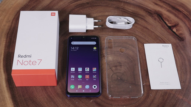 Smartphone Xiaomi Redmi Note 7. Foto: Retno Wulandari/kumparan