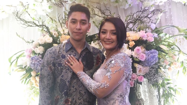Prosesi Lamaran Siti Badriah dan Krisjian Baharudin, di kawasan Pejaten, Jakarta Selatan, Kamis (21/3). Foto: Giovanni/kumparan