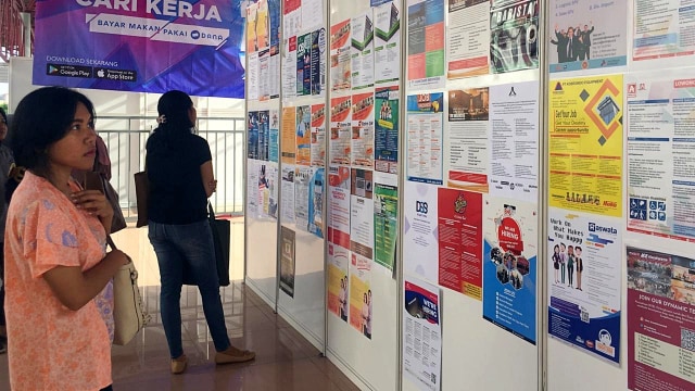Suasana Pameran Kesempatan Kerja (Job Fair) Nasional Ke-XVIII dan Talent Fest di Jiexpo Kemayoran, Jakarta Pusat, Jumat (22/3). Foto: Nurul Nur Azizah/kumparan