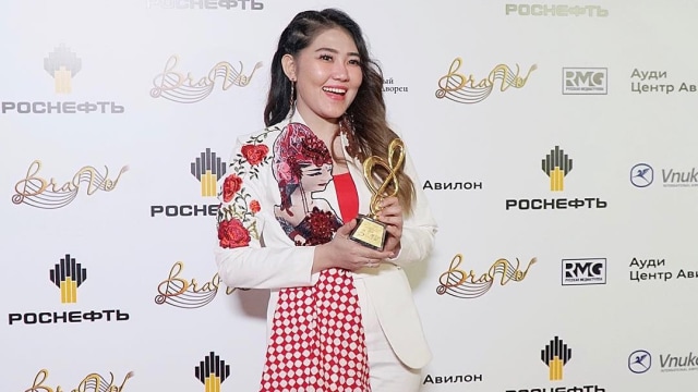 Via Vallen dalam ajang BraVo Awards 2019 di Moskow, Rusia. Foto: Foto: Instagram/@viavallen