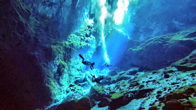 Gua Inoli, Desa Lalibo, Kecamatan Mawasangka Tengah, Kabupaten Buton Selatan, Foto: Doc. Rock n Roll Divers