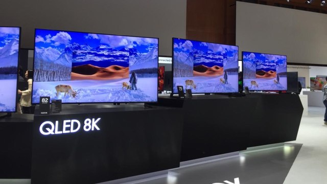 TV Samsung QLED 8K di Samsung Forum 2019, Singapura. Foto: Sayid Mulki Razqa/kumparan