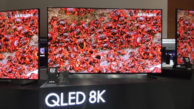 TV Samsung QLED 8K di Samsung Forum 2019, Singapura. Foto: Sayid Mulki Razqa/kumparan