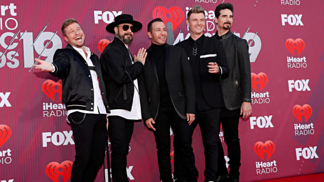 Backstreet Boys berfoto pada acara penghargaan Musik iHeartRadio di Los Angeles, California, Amerika Serikat. Foto: Reuters/Mario Anzuoni