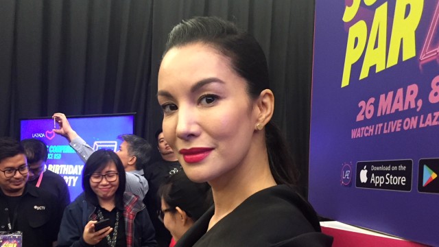 Nadya Hutagalung di konferensi pers Lazada Super Party, Selasa (26/3). Foto: Giovanni/kumparan