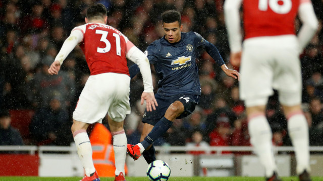 Aksi penyerang muda Man United, Mason Greenwood, di laga melawan Arsenal. Foto: Reuters/John Sibley