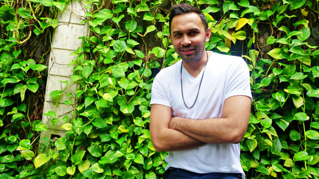 Pemeran film Lukisan Ratu Kidul, Teuku Zacky saat berkunjung ke kantor kumparan. Foto: Matheus Marsely/kumparan