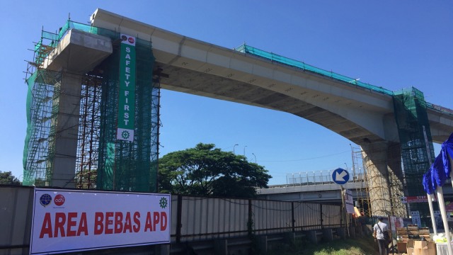 Bagian Longspan LRT Jabodebek Jalur Lintasan I Cibubur - Cawang. Foto: Abdul Latif/kumparan