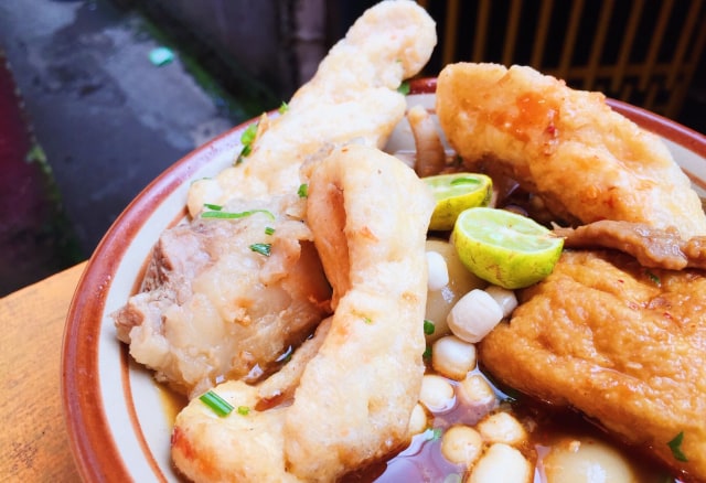 Baso aci dengan cuanki lidah Foto: Mela Nurhidayati/kumparan