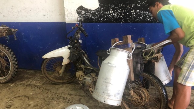 Motor bebek trail milik peternak sapi perah di Pegunungan Windu dan Pegunungan Malabar, Kecamatan Pengalengan, Kabupaten Bandung. Foto: Arifin Asydad / kumparan