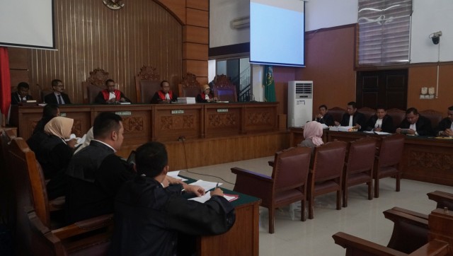 Terdakwa Ratna Sarumpaet menjalani sidang lanjutan dengan agenda pemeriksaan saksi di Pengadilan Negeri Jakarta Selatan, Selasa (2/4). Foto: Fanny Kusumawardhani/kumparan