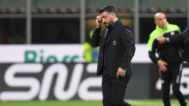 Gennaro Gattuso pusing. Foto: REUTERS/Daniele Mascolo