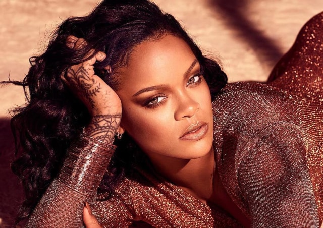 Rihanna di Instagram @fentybeauty Foto: Instagram @fentybeauty