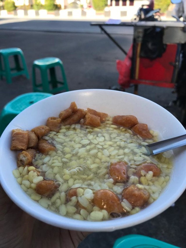 Tau Swan, makanan khas warga Tionghoa yang nikmat disantap saat sarapan. Foto: Teri Bulat