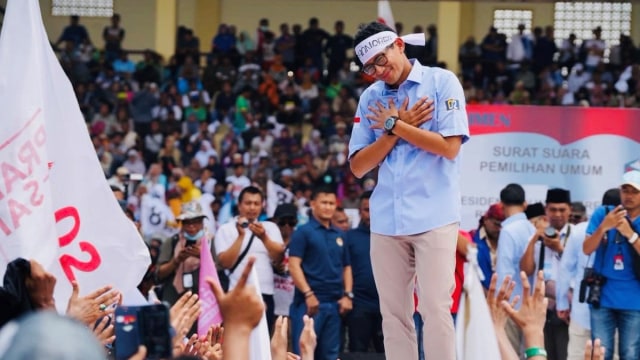 Cawapres nomor urut 02 Sandiaga Uno saat kampanye di Lumajang. Foto twitter/sandiuno