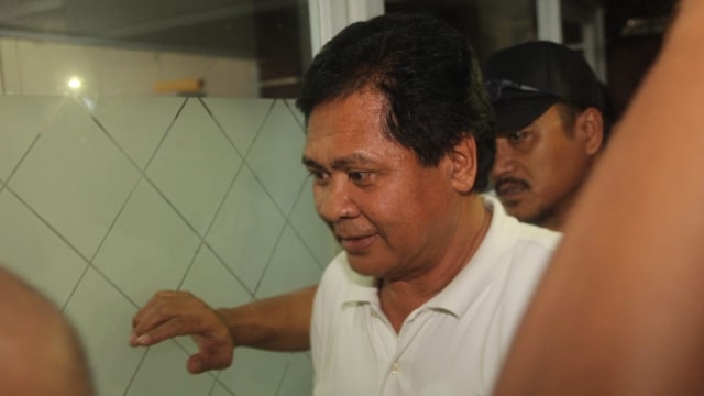 Ditreskrium Polda Bali resmi menahan Mantan Wakil Gubernur Bali I Ketut Sudikerta. Sudikerta ditahan karena dianggap tak koperatif selama proses pemeriksan sebagai tersangka. Kamis (4/4). Foto: Denita BR Matondang/kumparan