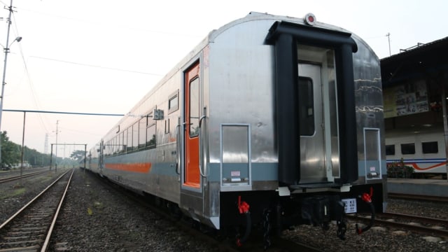 Kereta api pesanan KAI, produksi Inka untuk Lebaran 2019. Foto: Abdul Latif/kumparan