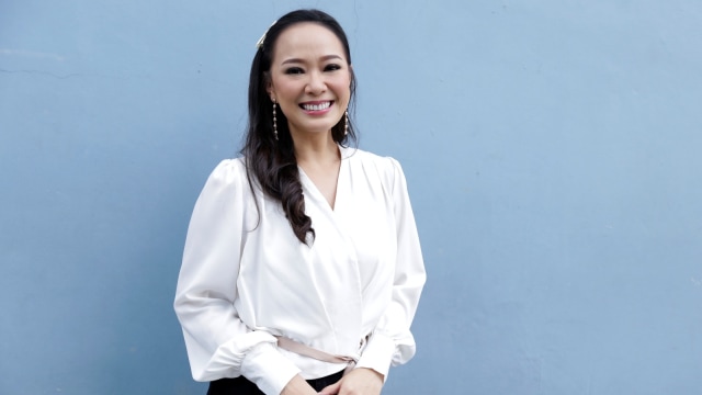 Presenter Yuanita Christiani saat ditemui wartawan seusai mengisi acara di Jakarta, Selasa, (9/4). Foto: Ronny