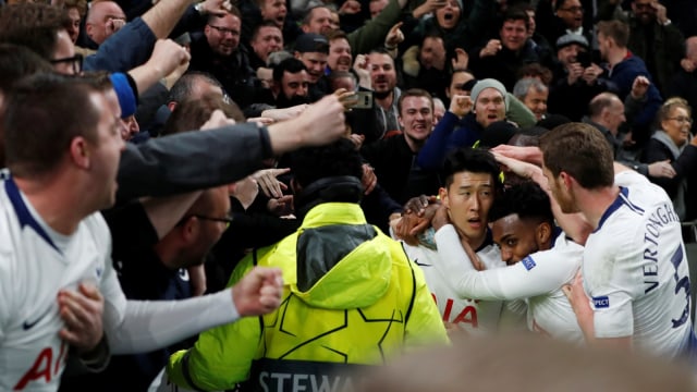 Son Heung-min merayakan gol ke gawang City. Foto: Reuters/Paul Childs
