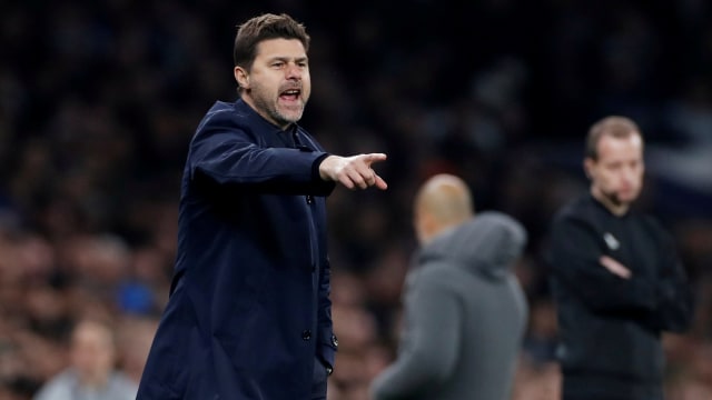 Pelatih Tottenham Hotspur, Mauricio Pochettino dalam leg pertama perempat final Liga Champions di Tottenham Hotspur Stadium, Rabu (10/4). Foto: Reuters / Paul Childs