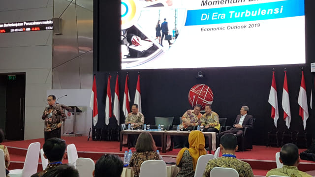 Ferriyadi Hartadinata (paling kanan) saat menjadi salah satu pembicara dalam Workshop Go Public Bersama BRI Group di Bursa Efek Indonesia, Rabu (10/4) Foto: Muhammad Rezky Agustyananto/kumparan